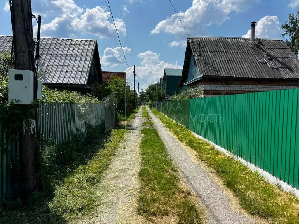 Дом в Тюменская область, Тюмень СОСН Локомотив тер., ул. Земляничная ... - Фото 1