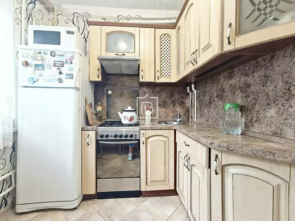 3-комнатная квартира: Калуга, улица Дружбы, 11 (63 м) - Фото 0