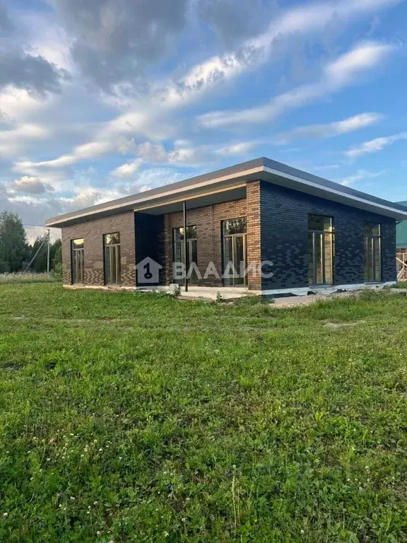 Дом в Вологодская область, пос. Сосновка ул. Вологодская (120 м) - Фото 0
