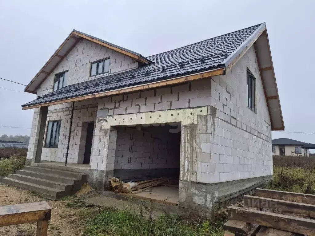 Дом в Калужская область, Совхоз Боровский с/пос, д. Уваровское  (210 ... - Фото 1