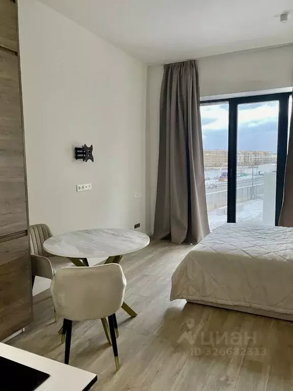 Студия Санкт-Петербург наб. Макарова, 58 (29.0 м) - Фото 2