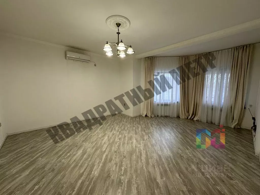 Дом в Калмыкия, Элиста Витражная ул. (144 м) - Фото 2