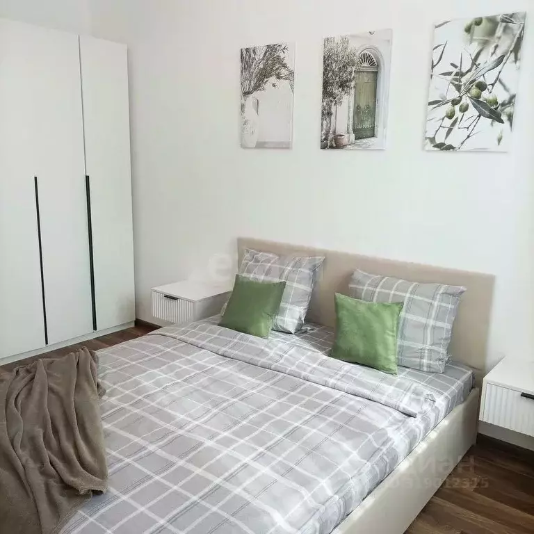 3-к кв. Татарстан, Казань ул. Сибгата Хакима, 52 (77.3 м) - Фото 0