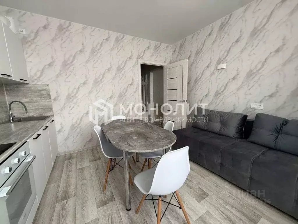 1-к кв. Белгородская область, Старый Оскол Космос мкр, 11А (37.0 м) - Фото 2