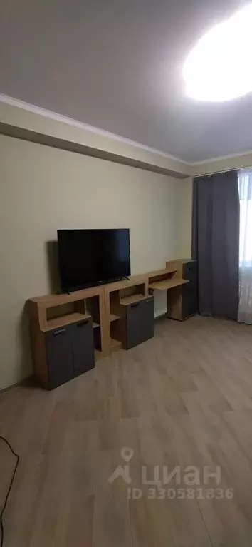 2-к кв. Крым, Симферополь ул. Батурина, 129 (57.0 м) - Фото 2