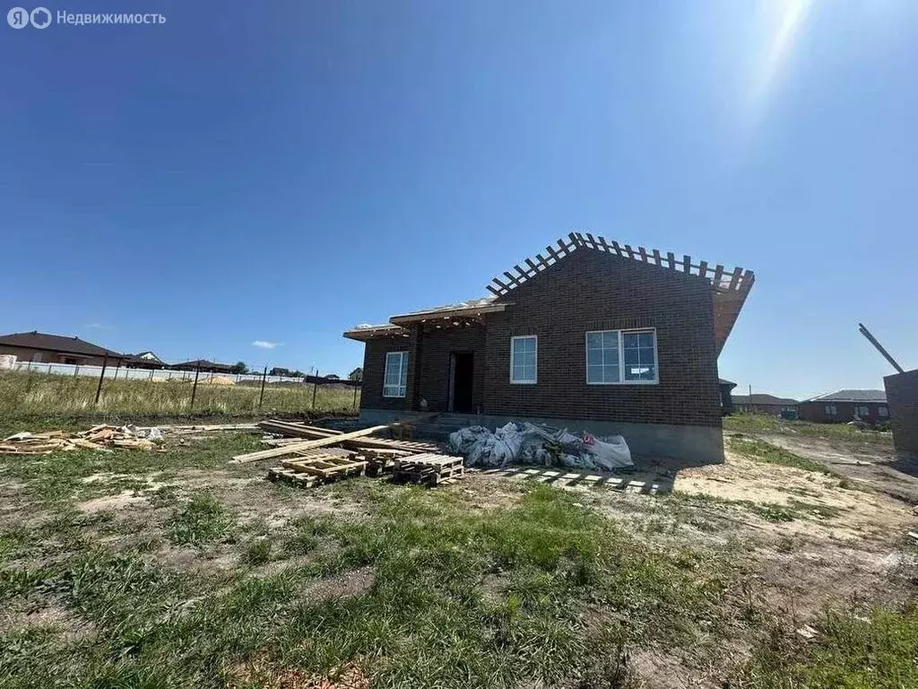 Дом в Старый Оскол, Тихомировская улица (150 м) - Фото 0