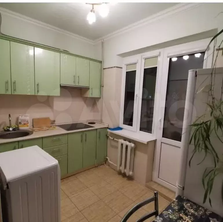 1-к. квартира, 38 м, 4/9 эт. - Фото 0