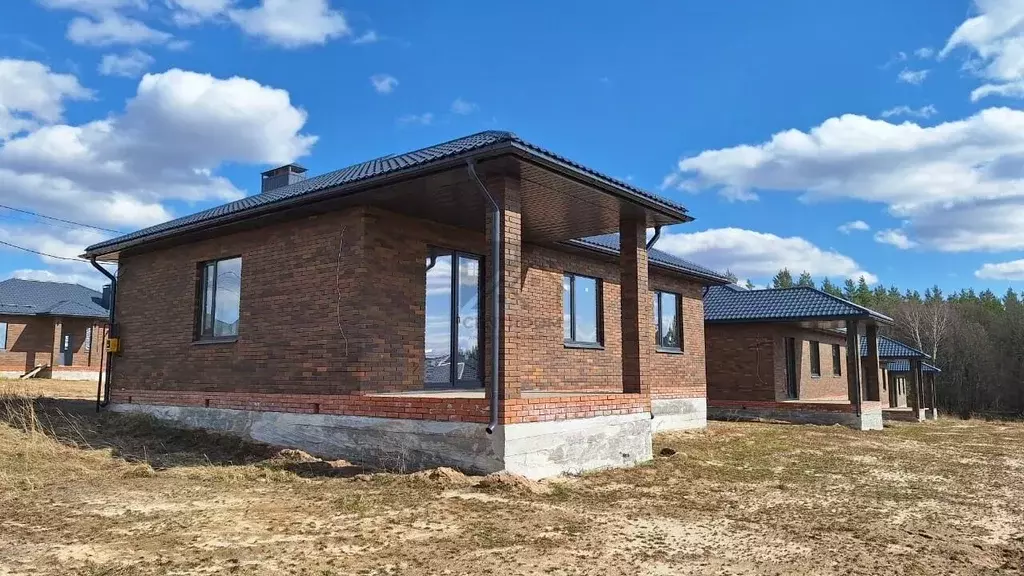 Дом в Татарстан, Высокогорский район, Семиозерское с/пос, д. Макаровка ... - Фото 1