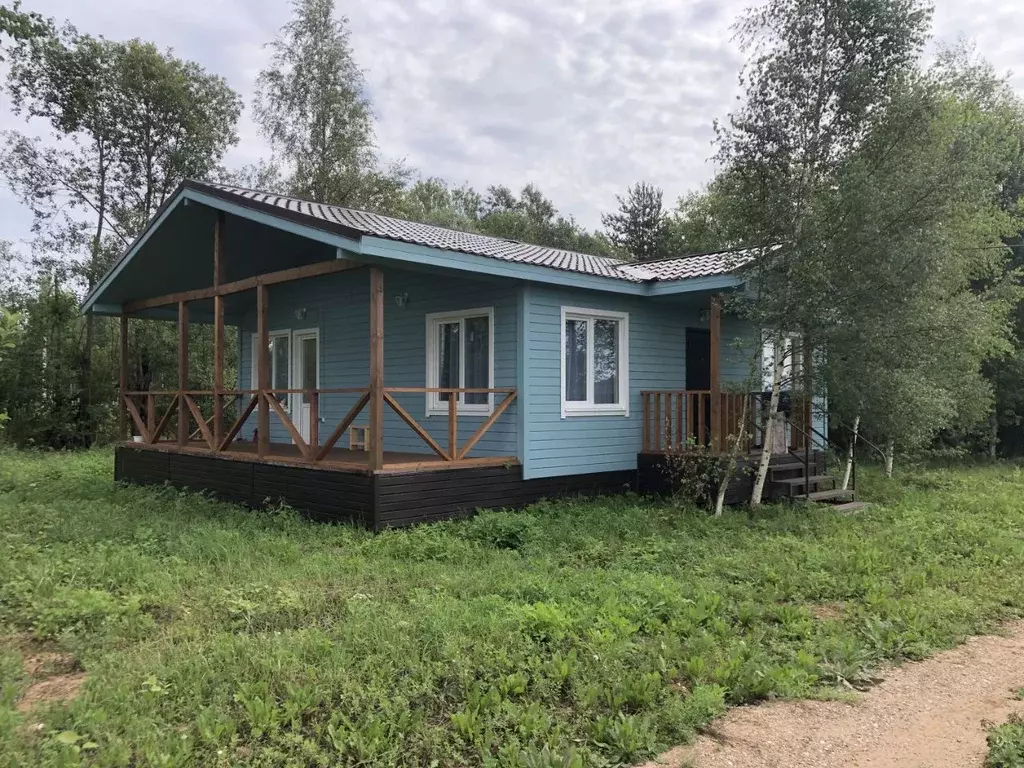 Дом в Новгородская область, Новгородский район, Бронницкое с/пос, д. ... - Фото 0