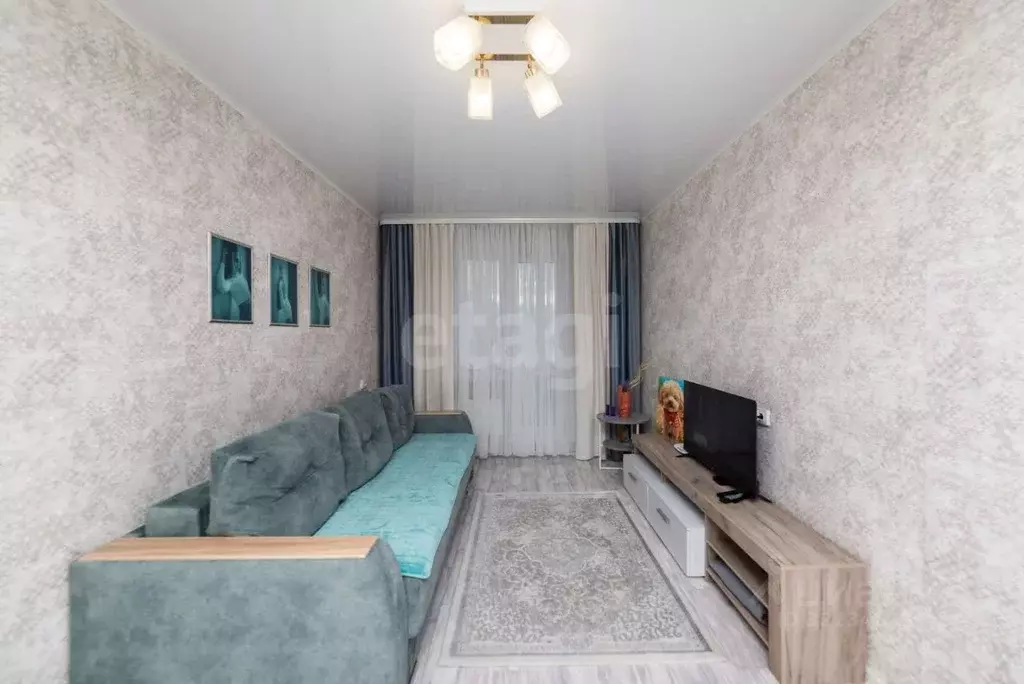 2-к кв. Курганская область, Курган Заозерный жилрайон, 7-й мкр, 10 ... - Фото 1