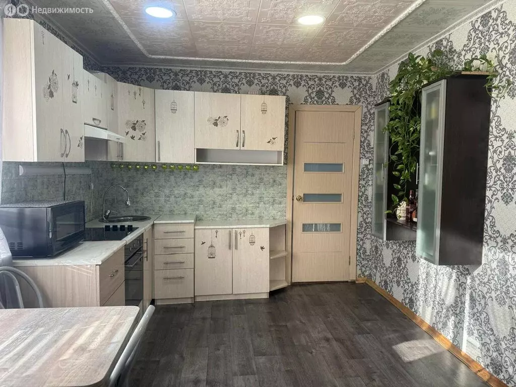 4-комнатная квартира: село Ивановка, Заводская улица, 14 (70 м) - Фото 1