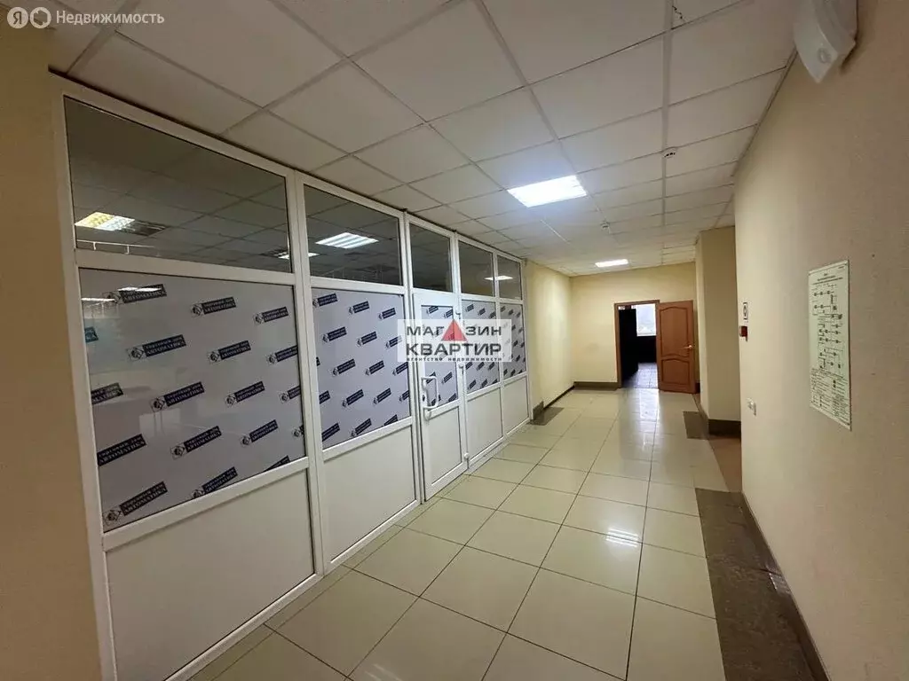 Торговая площадь (2244 м) - Фото 1