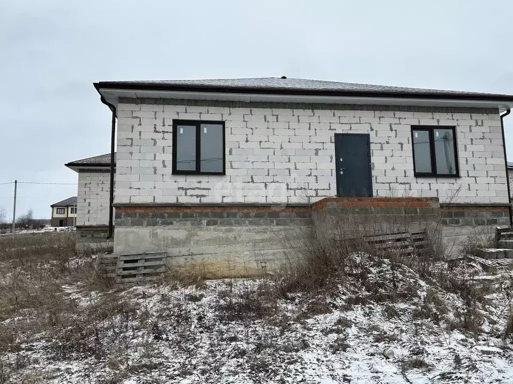 Дом в Белгородская область, Белгородский район, пос. Майский ул. ... - Фото 0