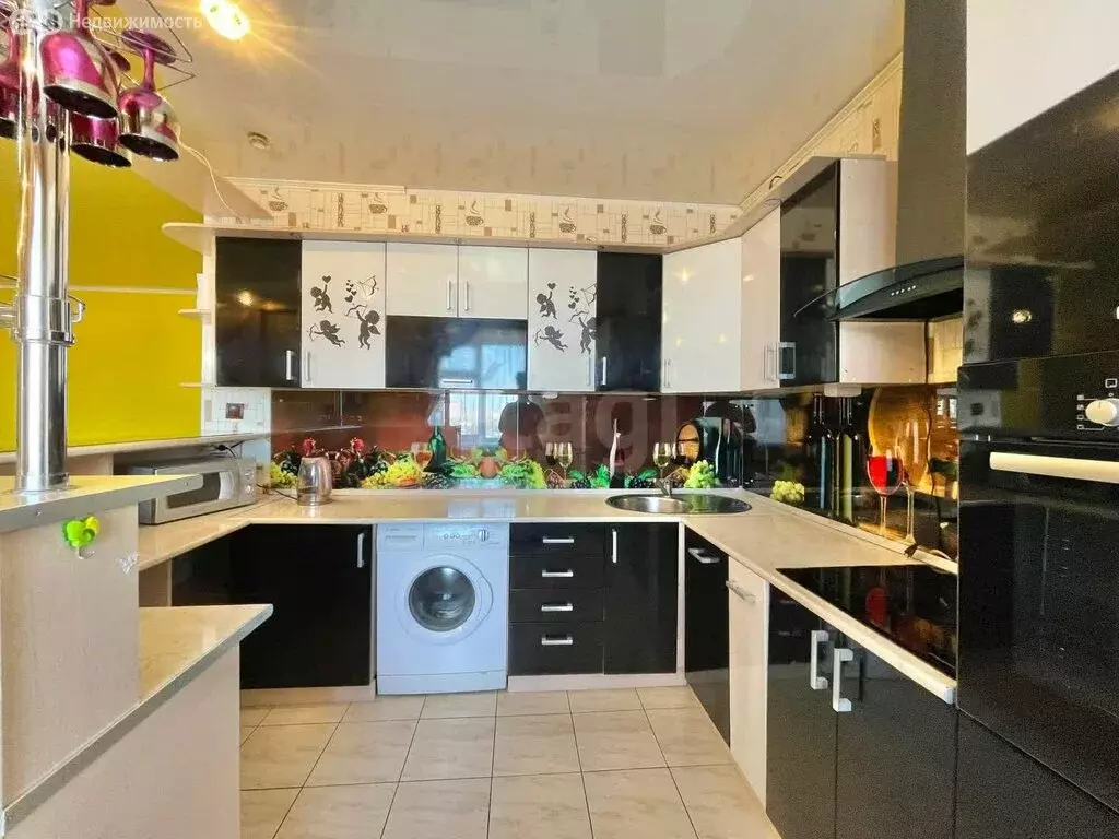 3-комнатная квартира: Чита, улица Генерала Белика, 13 (93.9 м) - Фото 1