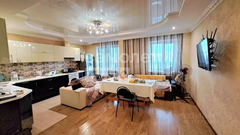 3-к кв. Калужская область, Калуга Звездная ул., 15 (107.5 м) - Фото 0