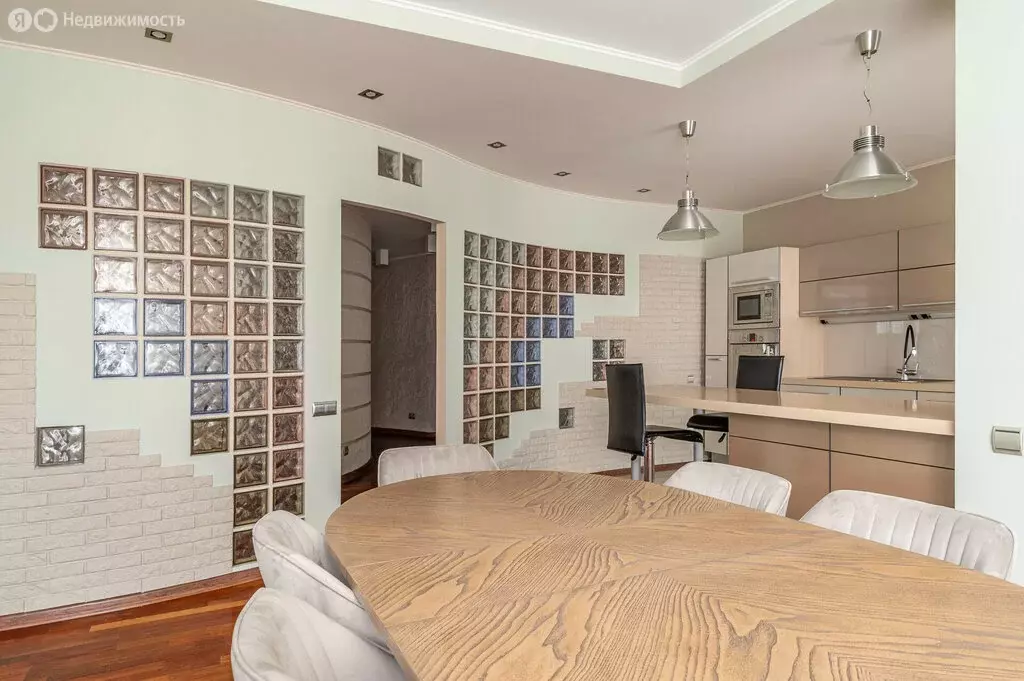 4-комнатная квартира: Екатеринбург, улица Сакко и Ванцетти, 105к2 ... - Фото 2