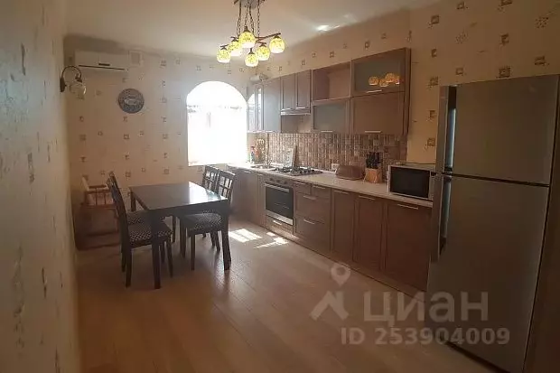 3-к кв. Крым, Евпатория ул. Кирова, 4 (75.0 м) - Фото 1