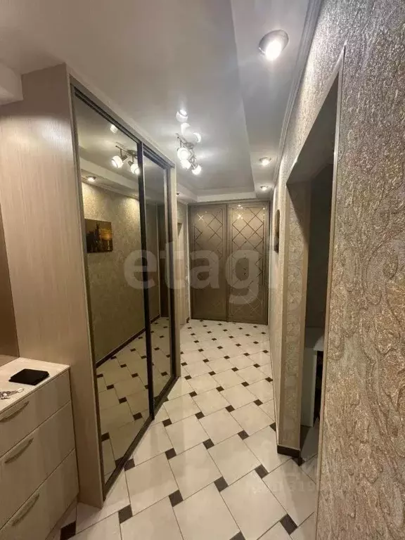 2-к кв. Красноярский край, Красноярск ул. Алексеева, 103 (65.0 м) - Фото 1