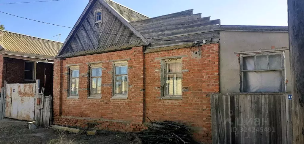 Дом в Астраханская область, Приволжский район, с. Осыпной Бугор ул. ... - Фото 1