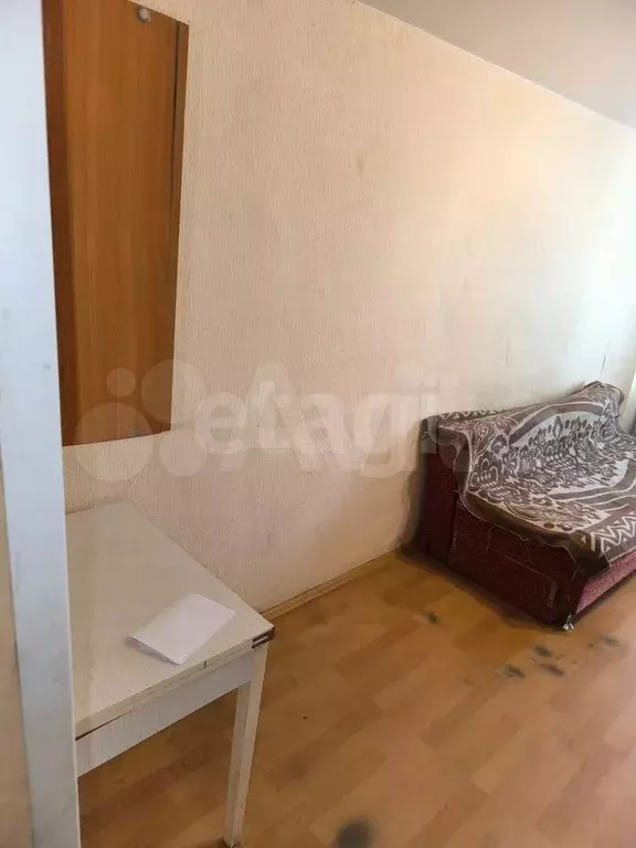 Комната 18 м в 1-к., 1/4 эт. - Фото 0