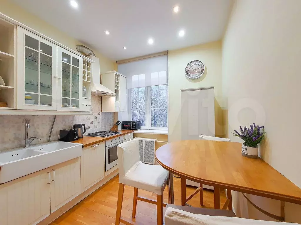 2-к. квартира, 60 м, 4/9 эт. - Фото 0