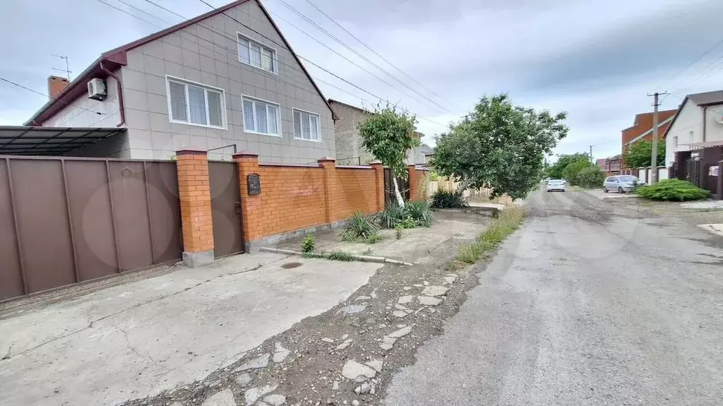 Дом 250 м на участке 10 сот. - Фото 0