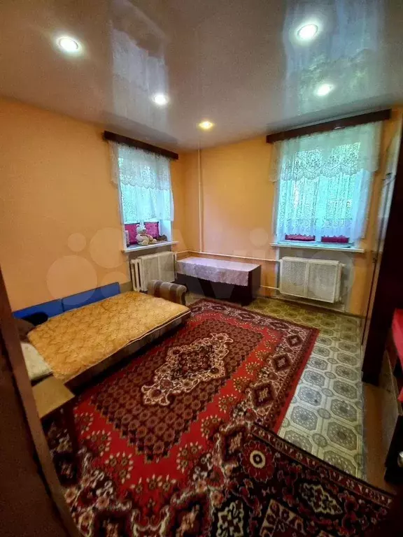 Комната 18 м в 2-к., 2/4 эт. - Фото 0