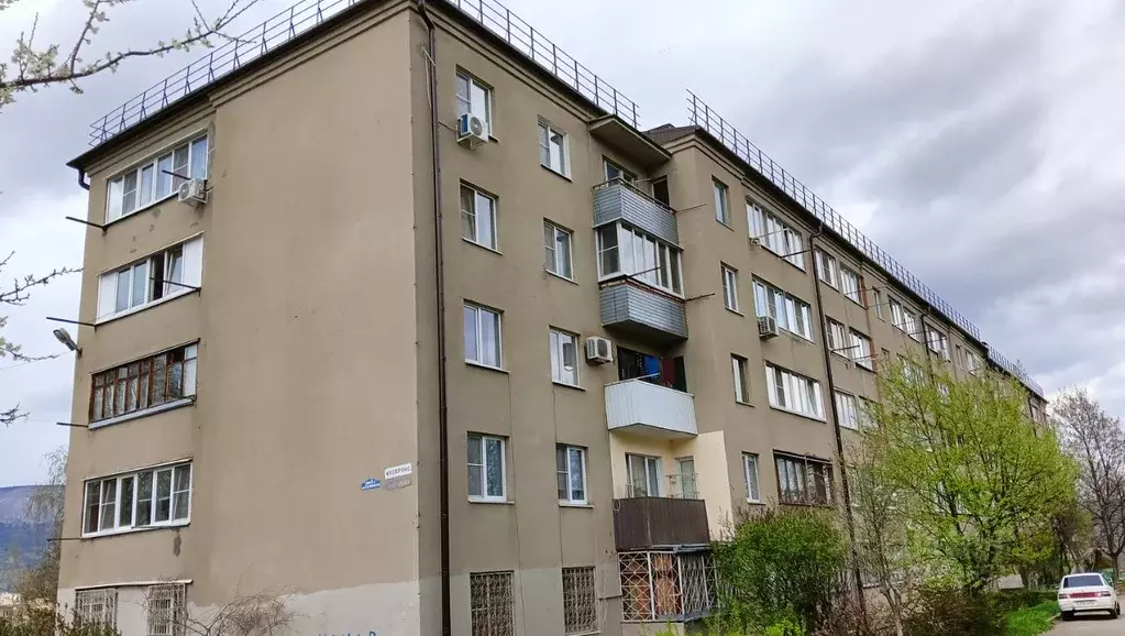 1-к кв. Ставропольский край, Кисловодск ул. Калинина, 8А (36.4 м) - Фото 0