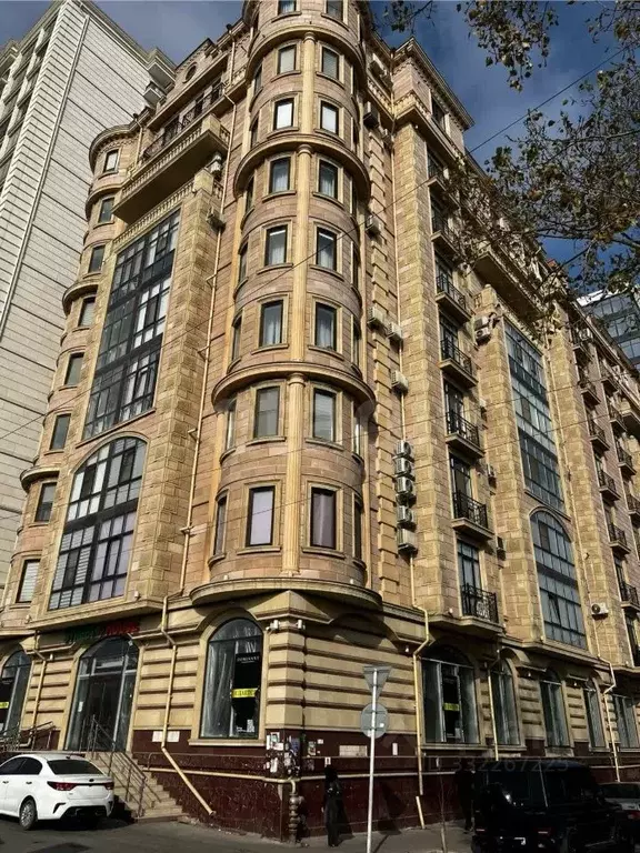 3-к кв. Дагестан, Махачкала просп. Петра 1, 95 (150.0 м) - Фото 1