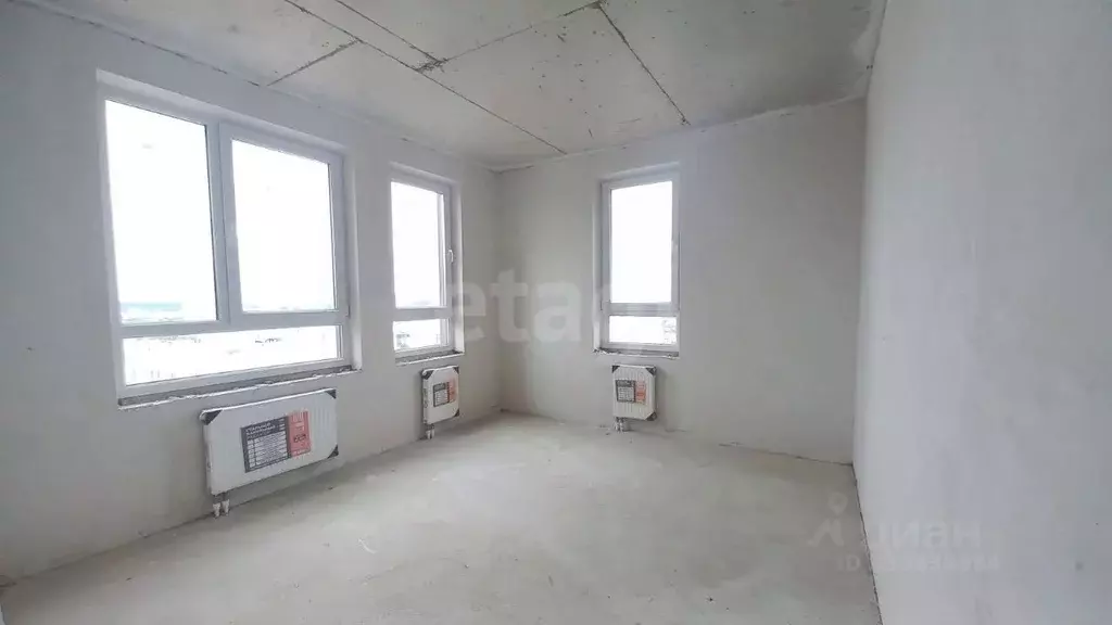 3-к кв. Крым, Симферополь ул. Батурина (77.32 м) - Фото 1