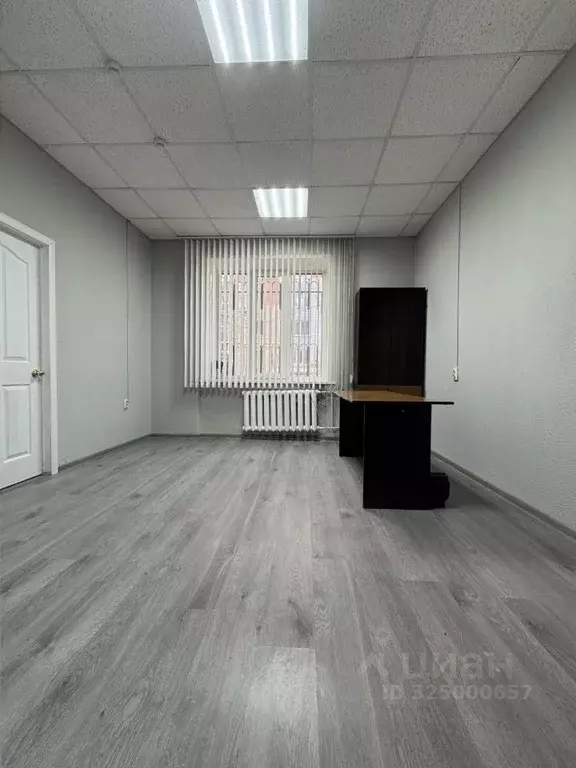 Офис в Брянская область, Брянск ул. Ромашина, 1 (25 м) - Фото 1