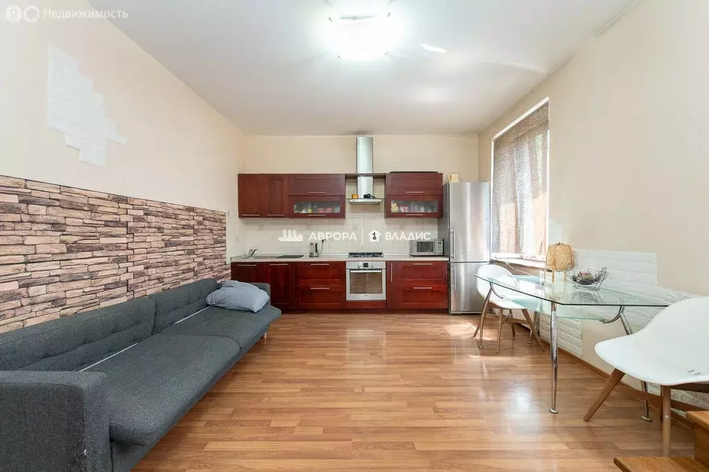 2-комнатная квартира: Магнитогорск, Комсомольская улица, 22 (86.3 м) - Фото 1