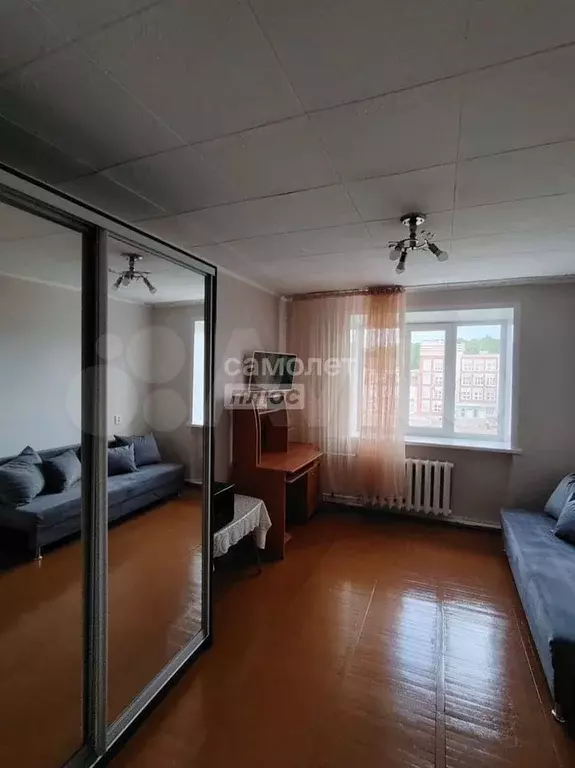 Комната 15 м в 1-к., 2/4 эт. - Фото 0