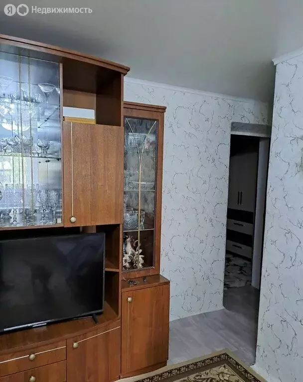 3-комнатная квартира: Донецк, проспект Ленина, 23 (56.8 м) - Фото 1
