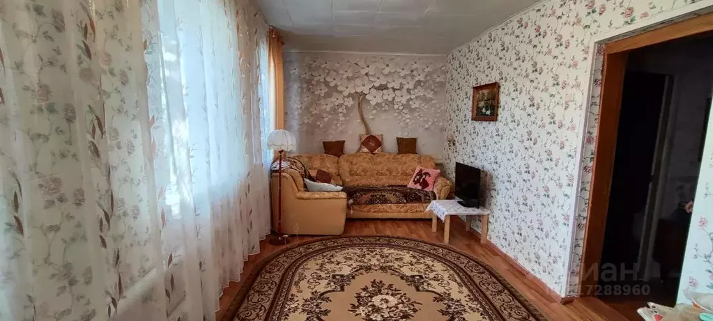Дом в Оренбургская область, Новосергиевский район, с. Старая Белогорка ... - Фото 1