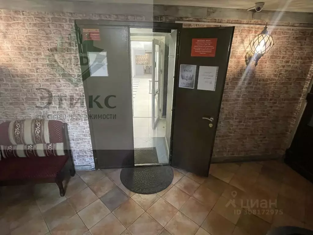 Помещение свободного назначения в Ульяновская область, Ульяновск ул. ... - Фото 0