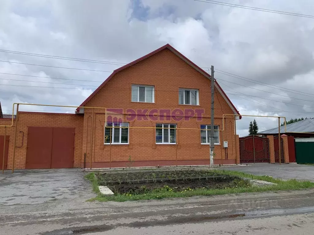 Дом в Тюменская область, Ялуторовск ул. Новикова (200 м) - Фото 1