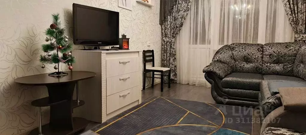 2-к кв. Псковская область, Псков Красноармейская ул., 12 (55.0 м) - Фото 1