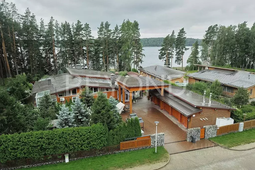 Дом в Ленинградская область, Приозерский район, Громовское с/пос, пос. ... - Фото 1