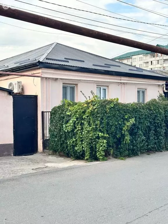 Дом в Махачкала, улица Пржевальского, 60 (150 м) - Фото 1