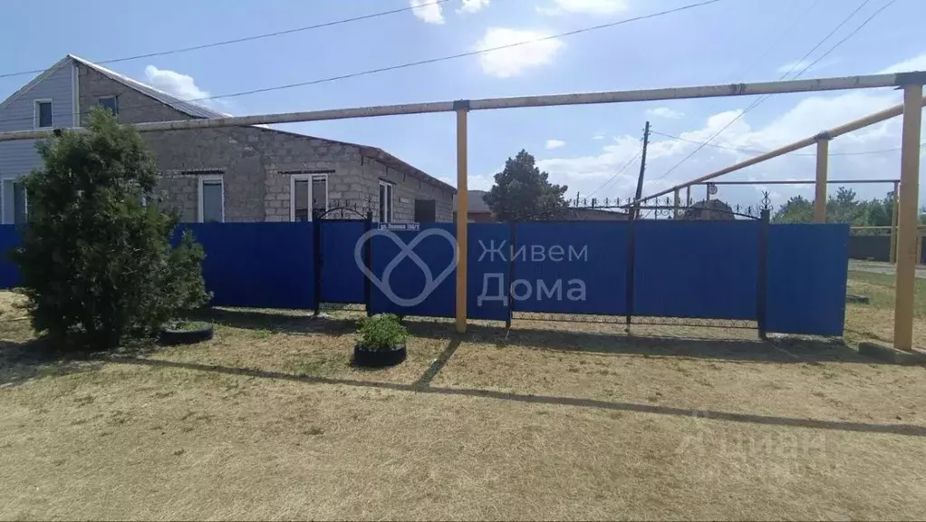 Дом в Волгоградская область, Среднеахтубинский район, Кировское с/пос, ... - Фото 0
