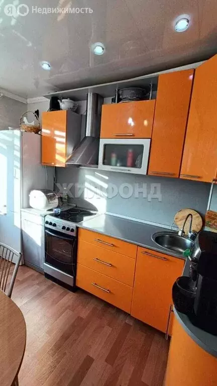 3-комнатная квартира: Норильск, улица Лауреатов, 25 (65 м) - Фото 0