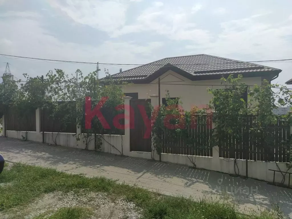 Дом в Краснодарский край, Геленджик ул. Ходенко (200 м) - Фото 1