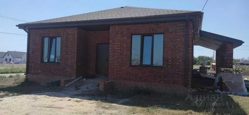 Дом в Ростовская область, Неклиновский район, с. Новобессергеневка ул. ... - Фото 1