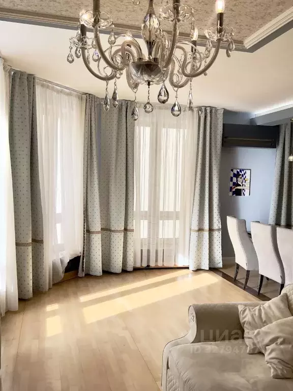 3-к кв. Москва Страстной бул., 10к1 (134.6 м) - Фото 1