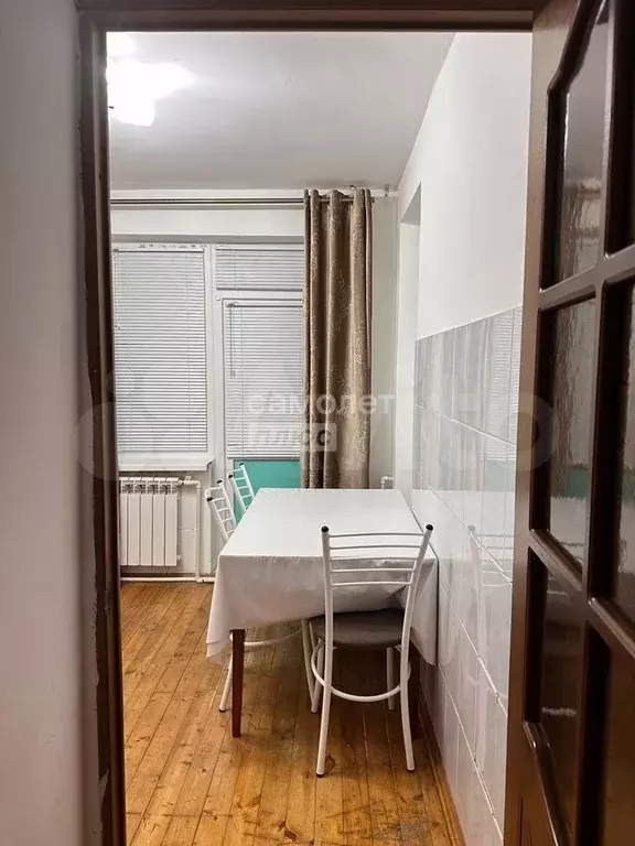 1-к. квартира, 40 м, 1/9 эт. - Фото 1