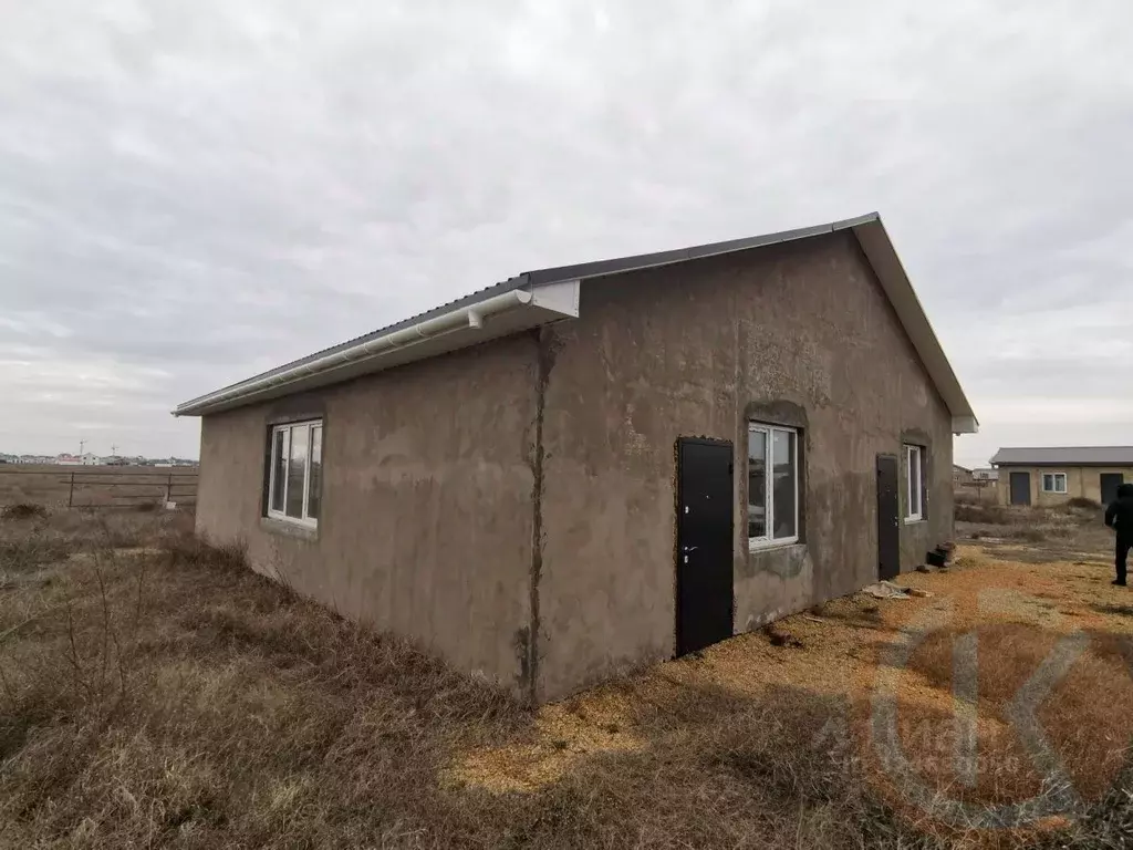 Дом в Крым, Сакский район, с. Уютное ул. Молодежная, 2 (80 м) - Фото 2