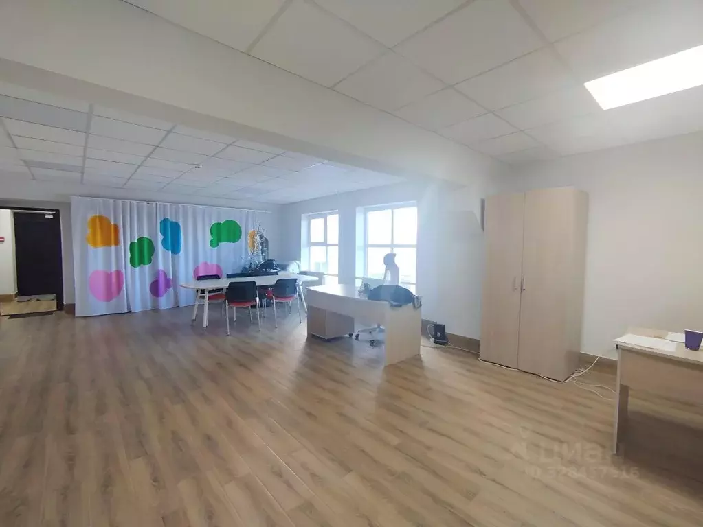 Помещение свободного назначения в Новгородская область, Великий ... - Фото 1