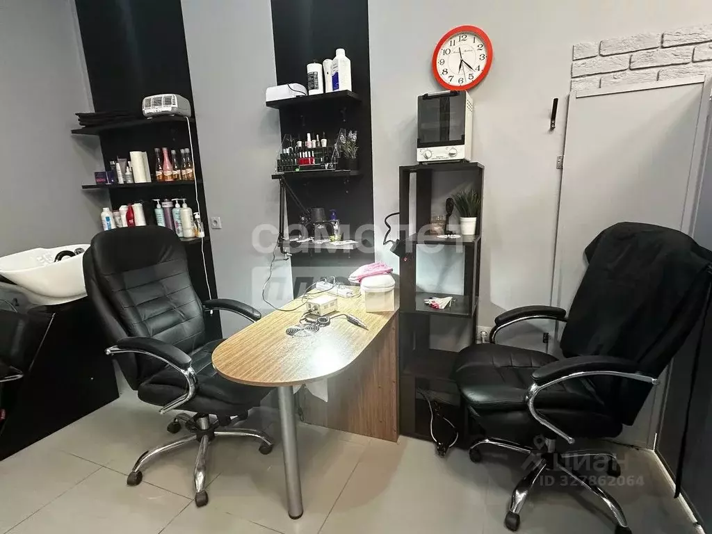 Офис в Коми, Сыктывкар Октябрьский просп., 131/3 (13 м) - Фото 1