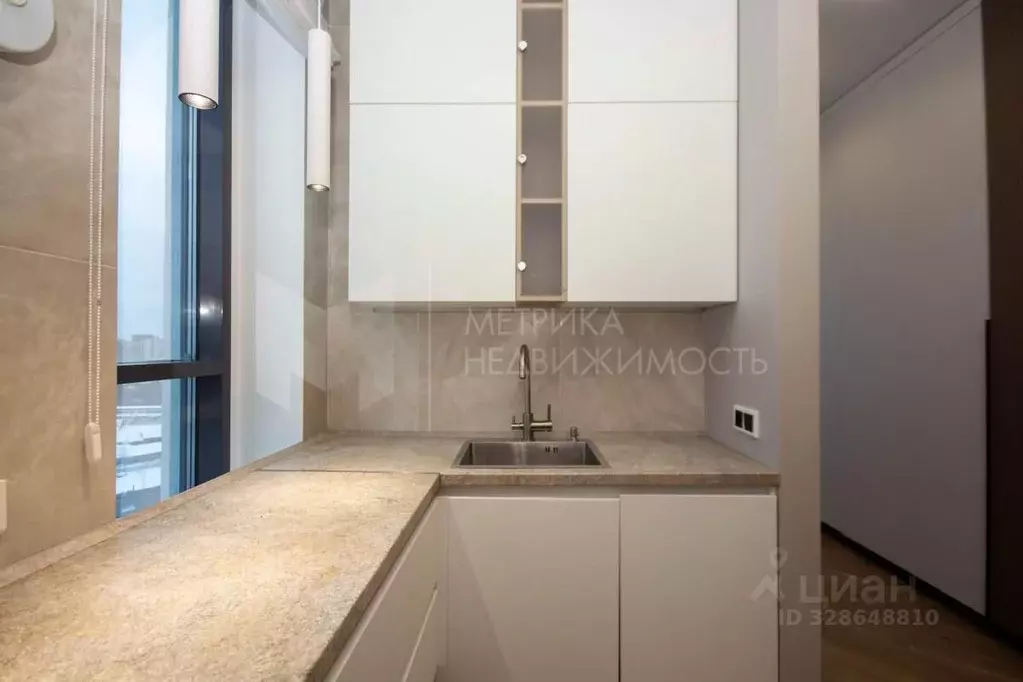 2-к кв. Тюменская область, Тюмень ул. Газовиков, 73к4 (49.8 м) - Фото 0